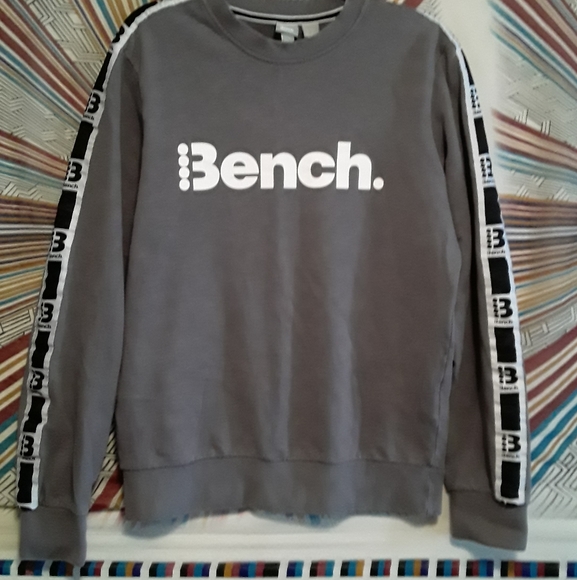 Bench Men's/Unisex Medium Grey Black and White Crewneck Sweater - Picture 3 of 16